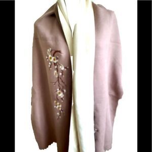- Kloth  & Clover Wrap /Scarf - OSFM tan /cream embroidered, NWT arylic